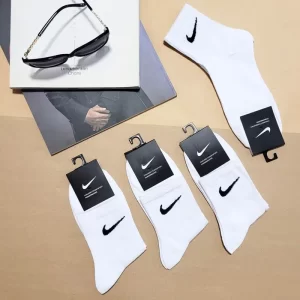 جوراب نیم ساق نایک سفید k0080