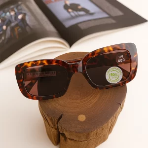 عینک آفتابی زنانه Accessories k0084